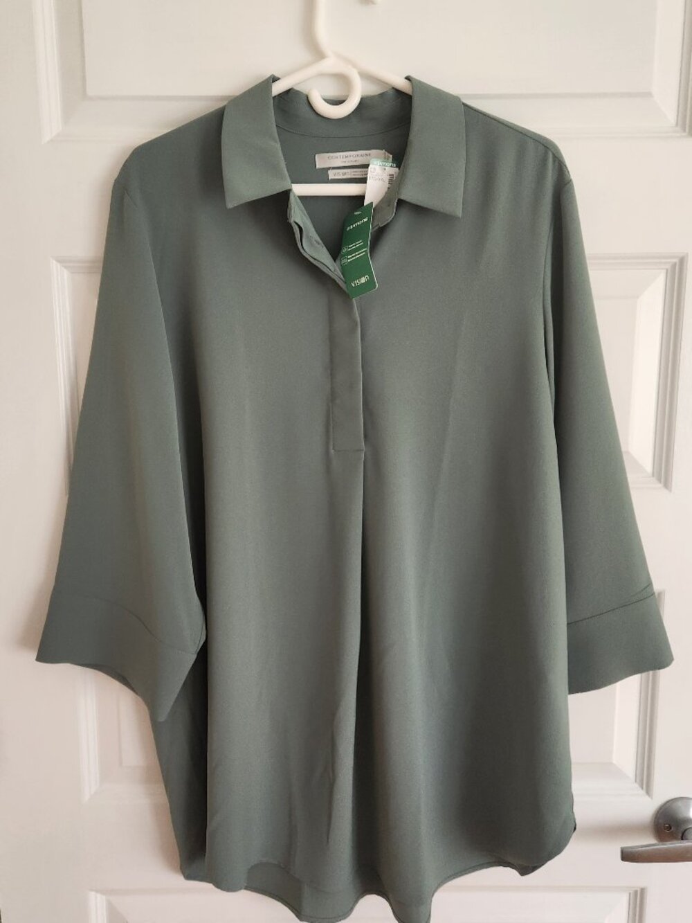 NWT Simons Contemporaine Green Tunic with Hidden Buttons